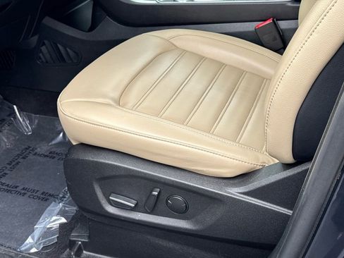 Used 2024 Ford Edge SEL image 28