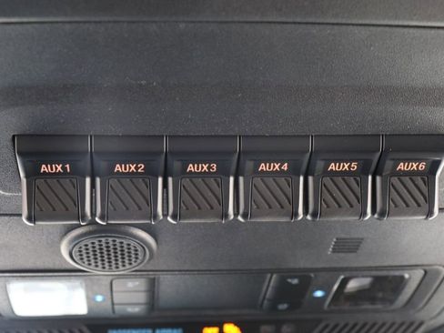 New 2025 Ford Bronco Badlands image 29