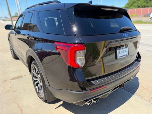 Used 2020 Ford Explorer ST w/ Premium Technology Package AWD/4WD image 6