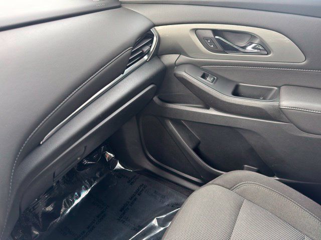 Used 2023 Chevrolet Traverse LT AWD/4WD image 28