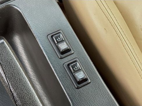 Used 1991 BMW 325i Convertible image 19