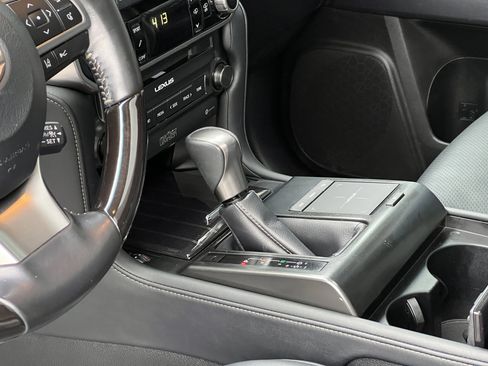 Used 2022 Lexus GX 460 Luxury w/ Sport Design Package image 18