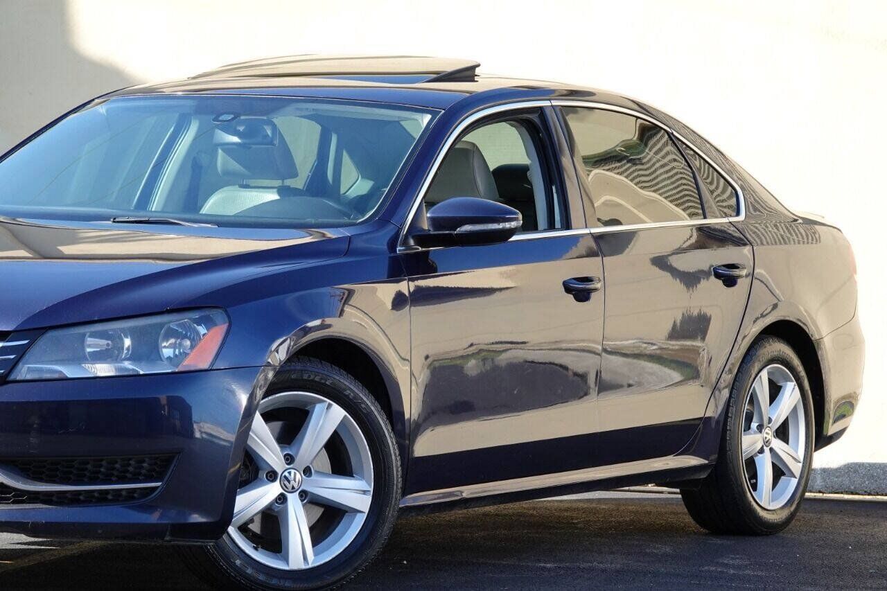 Used 2012 Volkswagen Passat 2.5 SE FWD image 3