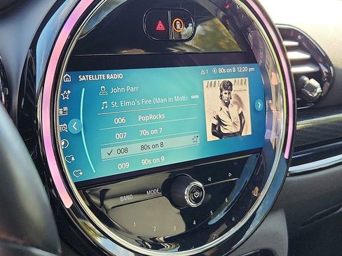 Used 2022 MINI Cooper Clubman S w/ Premium Package image 18