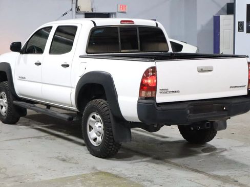 Used 2015 Toyota Tacoma PreRunner w/ Convenience Package image 7