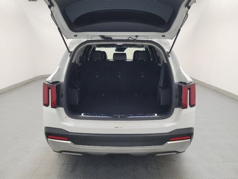 Used 2024 Kia Sorento S w/ Panoramic Sunroof Package FWD image 29