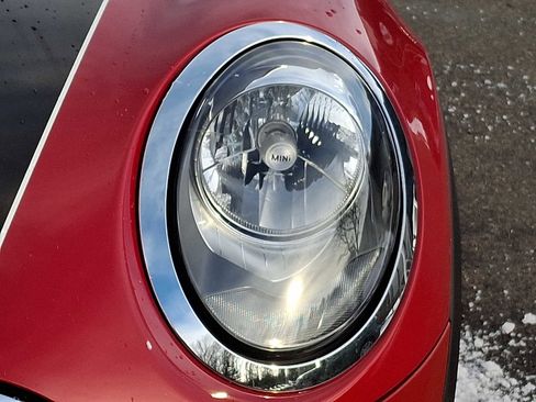 Used 2018 MINI Cooper Convertible image 8