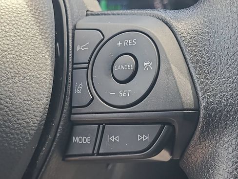 Certified 2025 Toyota RAV4 XLE w/ Convenience Package FWD image 20