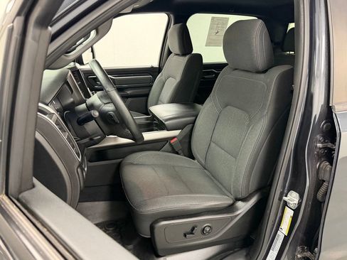 Used 2019 RAM 1500 Big Horn AWD/4WD image 18