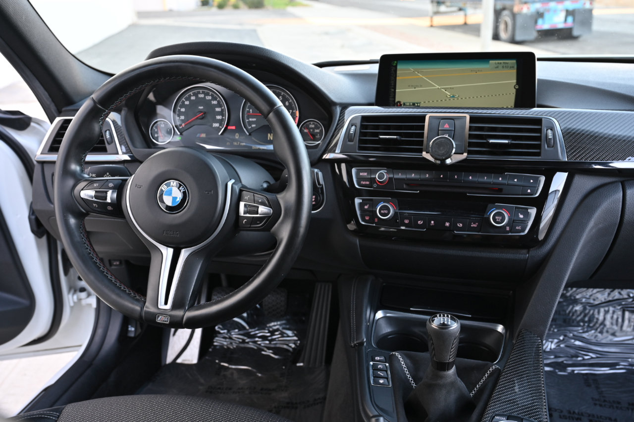 Used 2016 BMW M3 RWD image 21