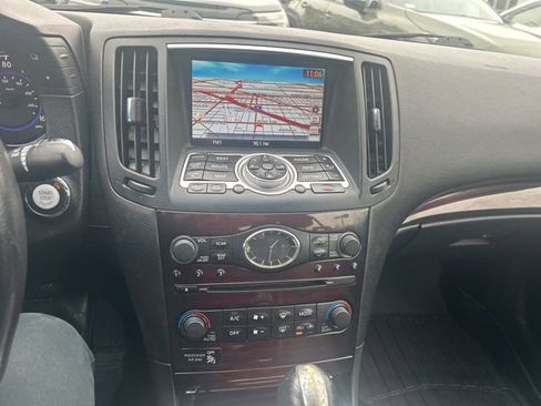 Used 2011 INFINITI G37 Sport w/ Premium Pkg image 4