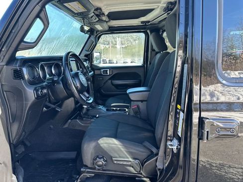 Used 2021 Jeep Wrangler Unlimited Sport image 9