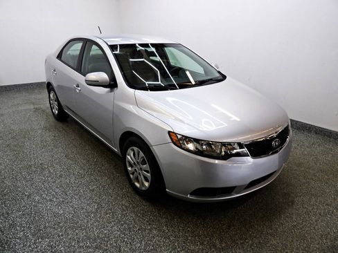 Used 2013 Kia Forte EX FWD image 3