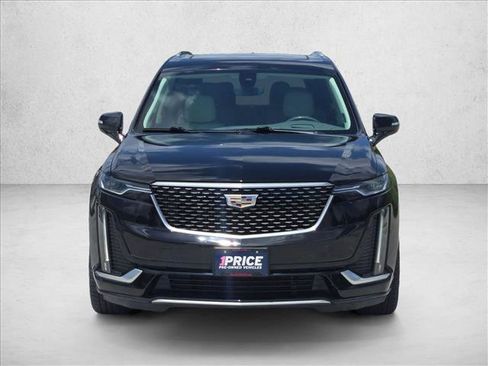 Used 2020 Cadillac XT6 Premium Luxury FWD image 2