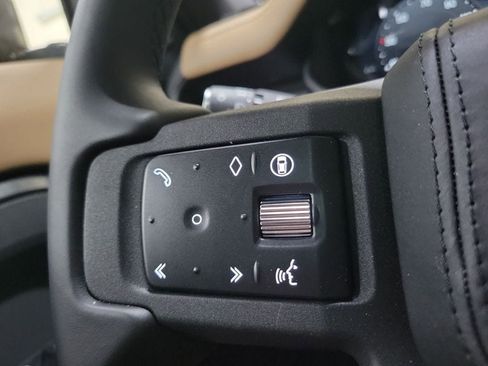 New 2026 Land Rover Defender 110 V8 AWD/4WD image 15