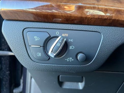 Used 2018 Audi Q5 2.0T Premium Plus w/ Premium Plus Package image 17