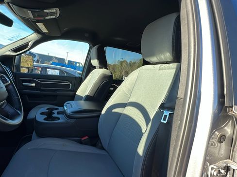 Used 2024 RAM 2500 Big Horn w/ Bed Utility Group image 17