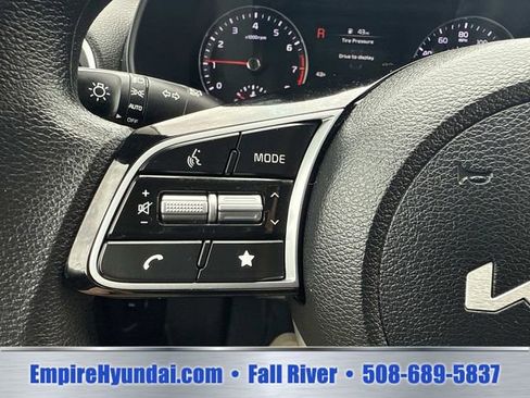 Used 2024 Kia Forte LXS FWD image 28