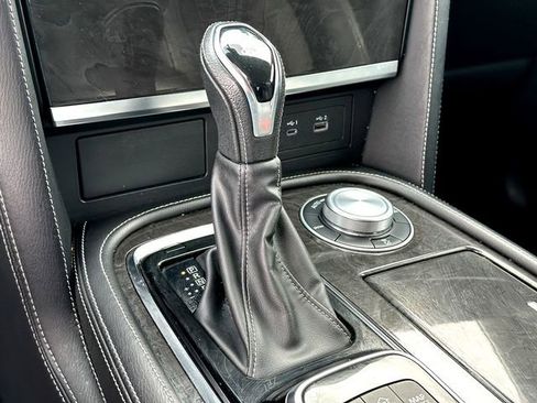 Used 2024 INFINITI QX80 Luxe image 17