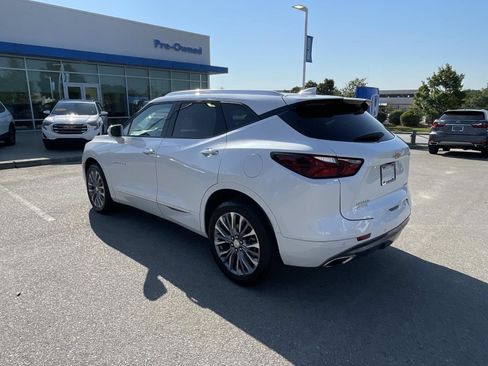 Used 2020 Chevrolet Blazer Premier w/ Driver Confidence II Package FWD image 4