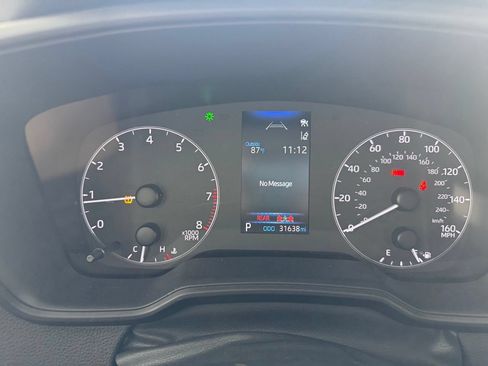Used 2025 Toyota Corolla LE FWD image 4