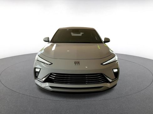 Used 2025 Buick Envista Preferred image 4