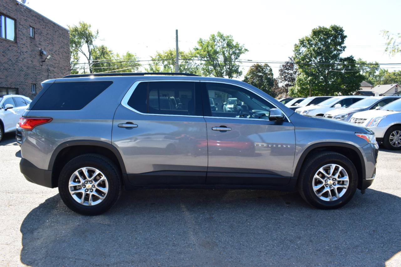 Used 2020 Chevrolet Traverse LT FWD image 5