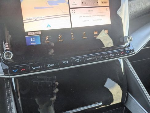 Used 2025 Jeep Wagoneer Series II image 21