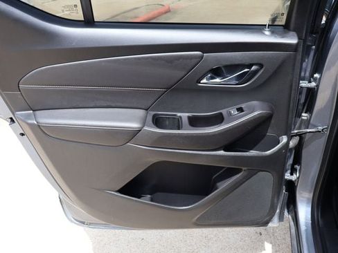 Used 2020 Chevrolet Traverse LT FWD image 22