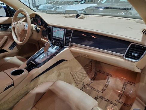 Used 2016 Porsche Panamera Edition image 15