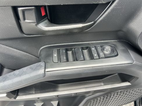 Used 2025 Toyota Tacoma SR5 RWD image 15
