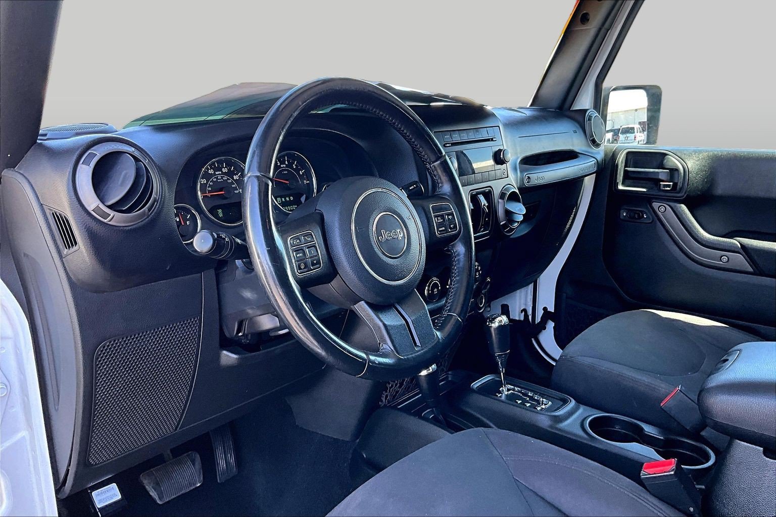 Used 2018 Jeep Wrangler Unlimited Sport S AWD/4WD image 12
