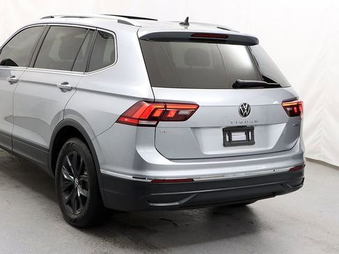 Used 2024 Volkswagen Tiguan SE AWD/4WD image 7