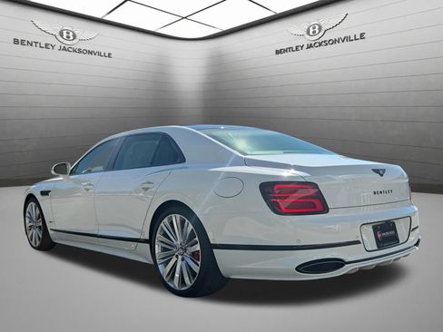 Used 2025 Bentley Flying Spur Plug-In Hybrid AWD/4WD image 10