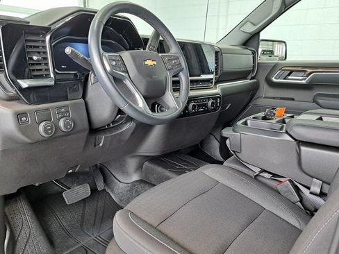 Used 2026 Chevrolet Silverado 1500 LT w/ Protection Package RWD image 9