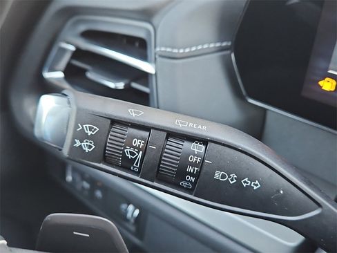 New 2026 Chevrolet Traverse LT w/ Driver Confidence Package image 24