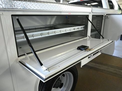 New 2025 Ford F450 XL w/ XL Chrome Package AWD/4WD image 33