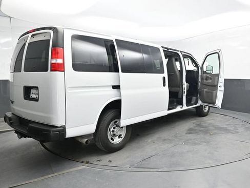 Used 2024 Chevrolet Express 3500 LS RWD image 51
