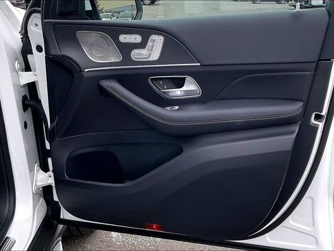 Certified 2025 Mercedes-Benz GLE 450 4MATIC image 16