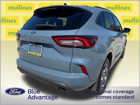 Used 2023 Ford Escape ST-Line Select w/ Tech Pack #2 image 4