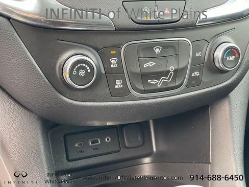 Used 2022 Chevrolet Equinox LT AWD/4WD image 20