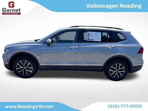 Used 2021 Volkswagen Tiguan SE w/ Panoramic Sunroof Package AWD/4WD image 2
