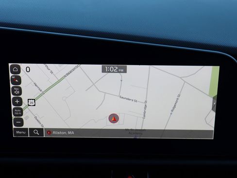 Used 2023 Kia Niro SX image 33