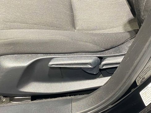 Used 2025 Honda Accord LX image 17