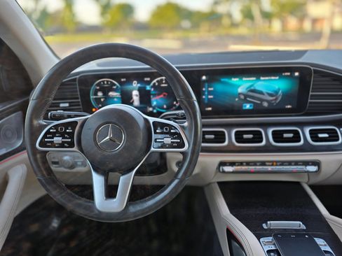 Used 2020 Mercedes-Benz GLE 350 4MATIC image 22
