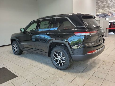 New 2025 Jeep Grand Cherokee Limited image 4