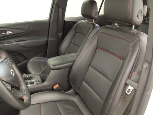 Used 2023 Chevrolet Equinox RS w/ RS Leather Package FWD image 17