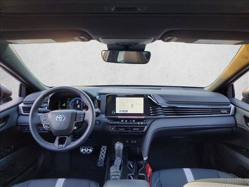 Used 2026 Toyota Camry SE FWD image 14