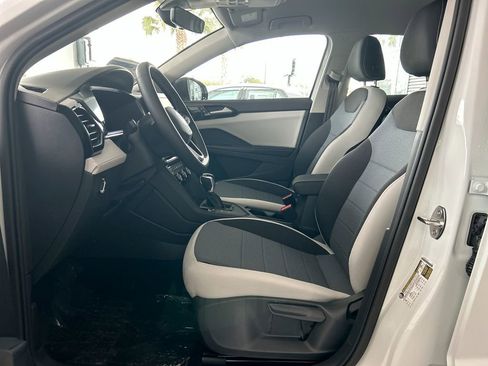 New 2026 Volkswagen Taos S image 10