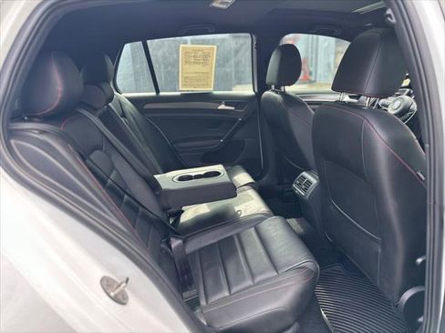 Used 2018 Volkswagen GTI SE w/ SE Leather Package FWD image 19